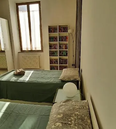 Intero Lgbtq+ Zona Loreto Apartament